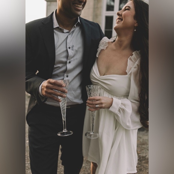 Elegant White Ruffle Dress - Picture 5 of 7